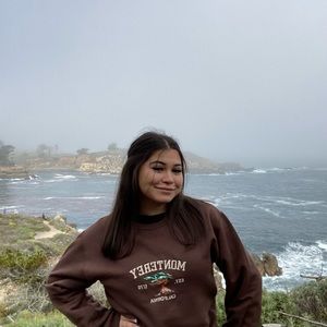 Meet your Posher, Celeste